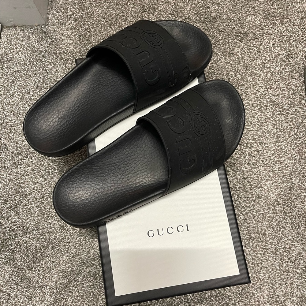 GUCCI Slides